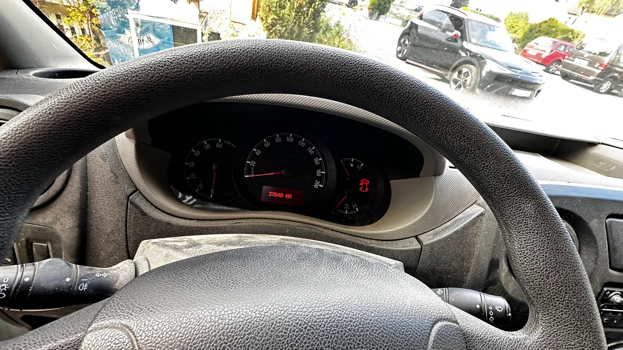 Skoda Praktik, Frontansicht mit geöffneter Tür